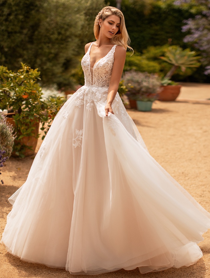 BEAUTIFUL WEDDING DRESS TRENDS FOR 2020 BRIDE TO BE'S