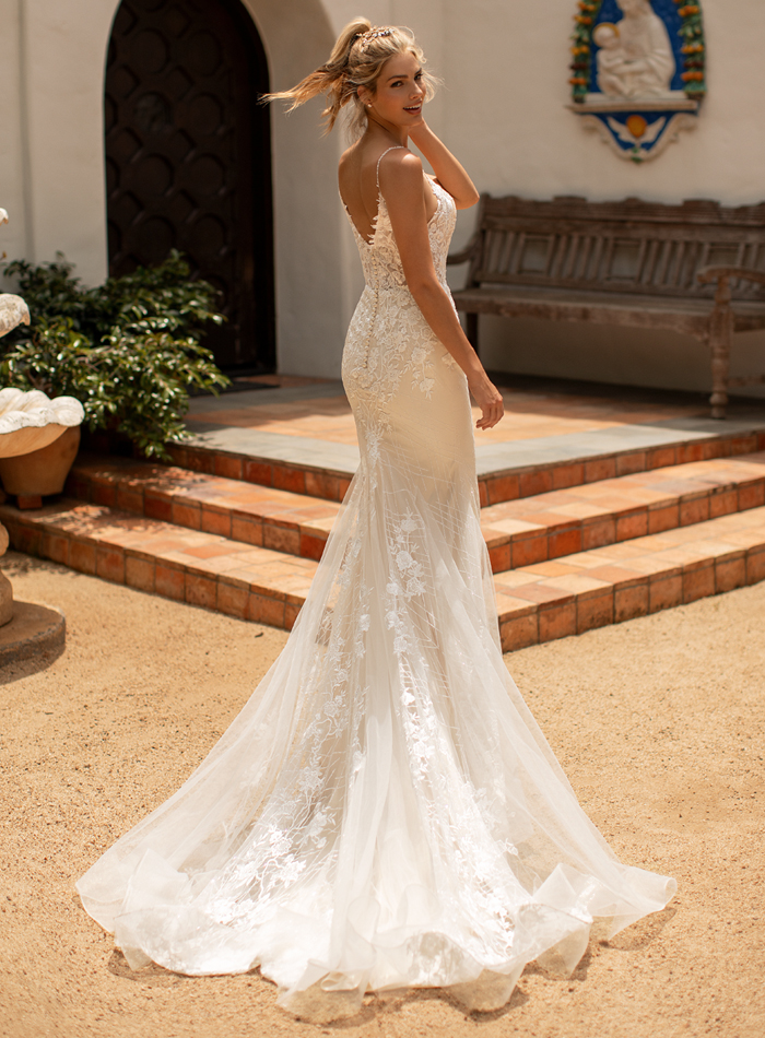 Apply to Become a Moonlight Bridal Retailer