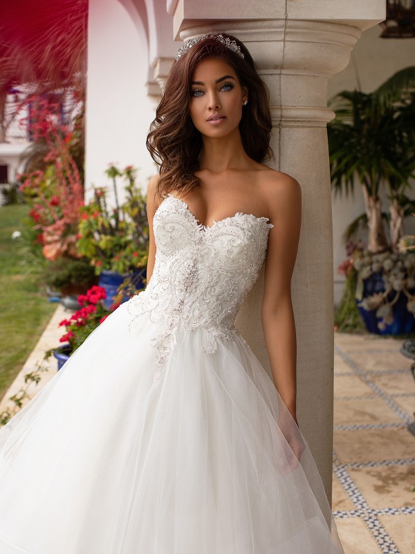 Moonlight fashion bridal h1394