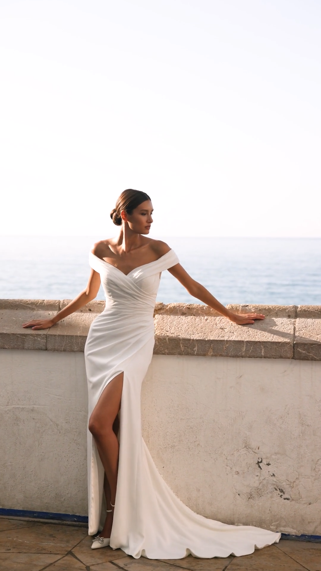 Old Hollywood Inspired Crepe Ruched Off-Shoulder Mermaid Bridal Gown with High Slit 